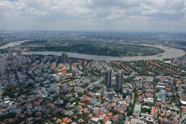 Sông Sài Gòn đang đối mặt nhiều mâu thuẫn về phát triển