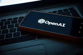 Microsoft và OpenAI rót 10 triệu USD hỗ trợ AI cho báo chí