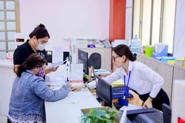 Cán bộ, công chức TP.HCM nghỉ việc do sắp xếp bộ máy được hỗ trợ việc làm ra sao?