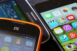 Smartphone ZTE được cài sẵn phần mềm độc hại