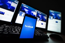 2 cách ẩn lượt like trên Facebook