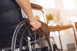 Các nhà khoa học đã tìm ra cách để những người bị liệt có thể đi lại