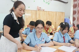 Nhiều trường ngoại thành lọt top 10 tỉ lệ chọi vào lớp 10