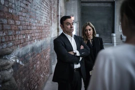 Sau khi cựu chủ tịch Nissan Carlos Ghosn lại bị bắt giam ở Nhật, vợ ông đã bay về Pháp kêu cứu. Ảnh: BLOOMBERG