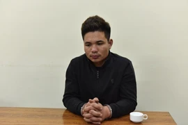 Cảnh sát nổ súng bắt 2 anh em mang 288 bánh heroin