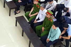 Hy hữu phiên tòa Hà Văn Thắm: 21 giờ đêm vẫn đang xử