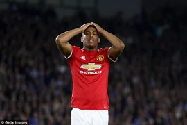 MU chào mời đối thủ mua Martial