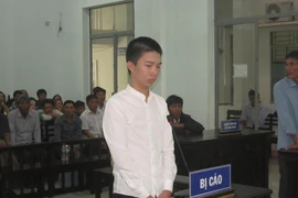 Mâu thuẫn, nam sinh lớp 10 đâm bạn học tử vong