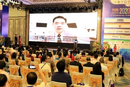 Hơn 100 chuyên gia hàng đầu bàn về tai mũi họng