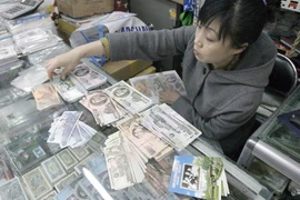 Triều Tiên phát hành tiền mới