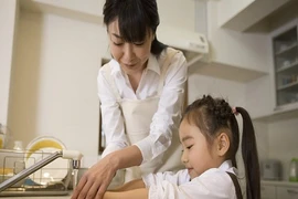 Sai lầm 90% phụ huynh mắc phải khi dạy con