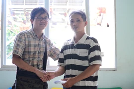 Chia sẻ với cô giáo Tới
