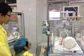 Sản phụ từ chối điều trị ung thư để cứu con đã qua đời