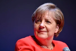 Giải mã tính cách bà Merkel và Hillary qua khuôn mặt