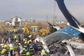 Máy bay rơi ở Nepal: Ít nhất 49 người chết