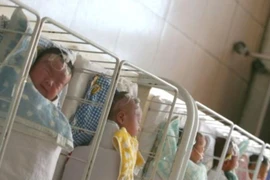 Em bé chào đời 4 năm sau ngày cha mẹ mất