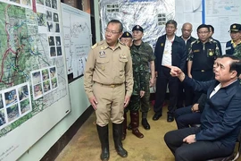 Đội bóng nhí được tiêm thuốc an thần trước đưa ra khỏi hang