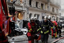 Nổ khí gas ở trung tâm Paris, nhiều người bị thương