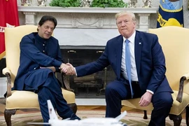 Ông Trump: 'Tôi có thể xóa sổ Afghanistan trong 10 ngày'