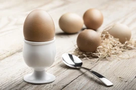 Tử vong sau khi cố gắng ăn 50 quả trứng gà cùng một lúc