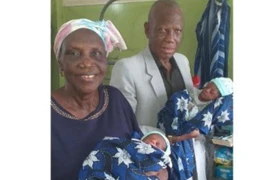 Bà mẹ Nigeria sinh đôi ở tuổi 68. Ảnh: LUTH