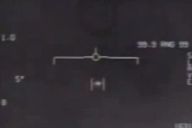 Hình ảnh UFO được phi công My ghi lại khi đang bay huấn luyện. Ảnh chụp từ video