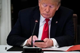 Ông Trump cho biết sẽ cấm TikTok trong ngày 1-8. Ảnh: Ảnh: GETTY/FORBES