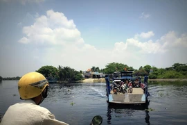 Từ giã đò ngang, những chuyến phà cũng dần xa Sài Gòn