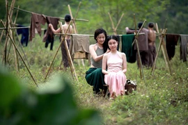 Trà My của phim 'Vợ ba' bất ngờ bên cạnh Juun Đăng Dũng