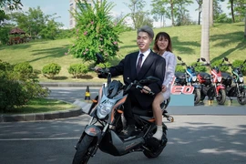 Đức Phúc, Hậu Hoàng và đạo diễn Hàm Trần làm phim thanh xuân
