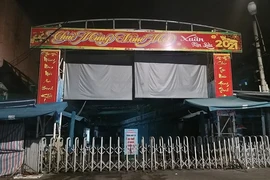 Đà Nẵng đóng cửa chợ Đống Đa vì có ca COVID-19 đến mua sắm