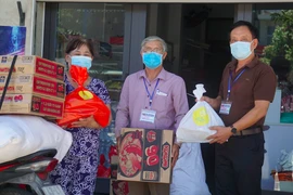 Cử tri than phiền hỗ trợ dịch không đều, Đà Nẵng cho biết sẽ hỗ trợ tiếp