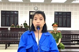 Lãnh 18 năm tù vì mang 7 sổ hồng giả đi lừa đảo