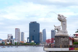 Đà Nẵng ký đề án điều động, biệt phái cán bộ về các xã miền núi