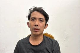 Bắt 'siêu trộm' chuyên nhắm vào máy chiếu tại các trường học