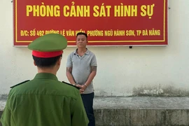 Người có 4 tiền án bị bắt vì tổ chức đánh bạc núp bóng giải Poker