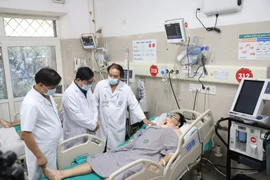 Bộ Y tế chỉ đạo huy động thầy thuốc giỏi cứu chữa nạn nhân vụ cháy chung cư mini ở Hà Nội
