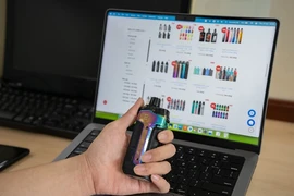 Nước nào bán thuốc lá điện tử dưới dạng dược phẩm được cấp phép?