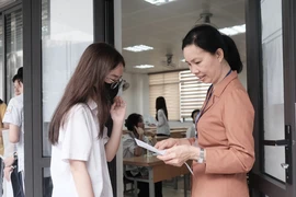 'Đồng chí' vào đề thi môn Văn vào lớp 10 tại Hà Nội
