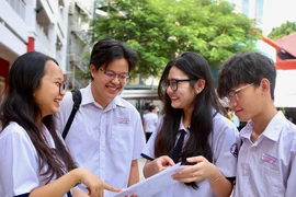 Lưu ý của Bộ GD&ĐT về việc nộp lệ phí đăng ký xét tuyển đại học, cao đẳng 2024