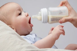 Sữa cho trẻ dưới 6 tuổi có thể phải kê khai giá