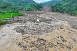 Lào Cai: 45 trẻ mồ côi sau bão số 3 