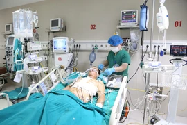 Truyền 8 lít máu cứu người đàn ông bị đâm xuyên tim