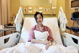 Ca sĩ Hồng Nhung bị ung thư