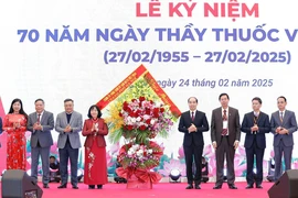 Chủ tịch Hà Nội Trần Sỹ Thanh giao 5 nhiệm vụ cho ngành y tế Thủ đô