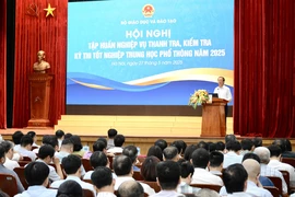 Thứ trưởng Bộ GD&ĐT yêu cầu lường trước mọi tình huống trong kỳ thi tốt nghiệp THPT
