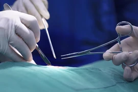 Vụ 'cò mồi' đưa bệnh nhân vào phòng khám của bác sĩ rởm: Bộ Y tế yêu cầu báo cáo 