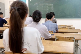 Bỏ hình thức kỷ luật đình chỉ học tập với học sinh