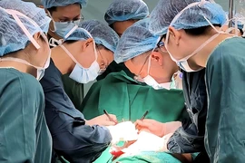 Biến chứng nặng sau phẫu thuật thẩm mỹ: Cảnh báo cho những người làm đẹp