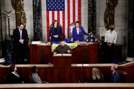 Tổng thống Zelensky phát biểu trước quốc hội Mỹ. Ảnh: Evelyn Hockstein/REUTERS
